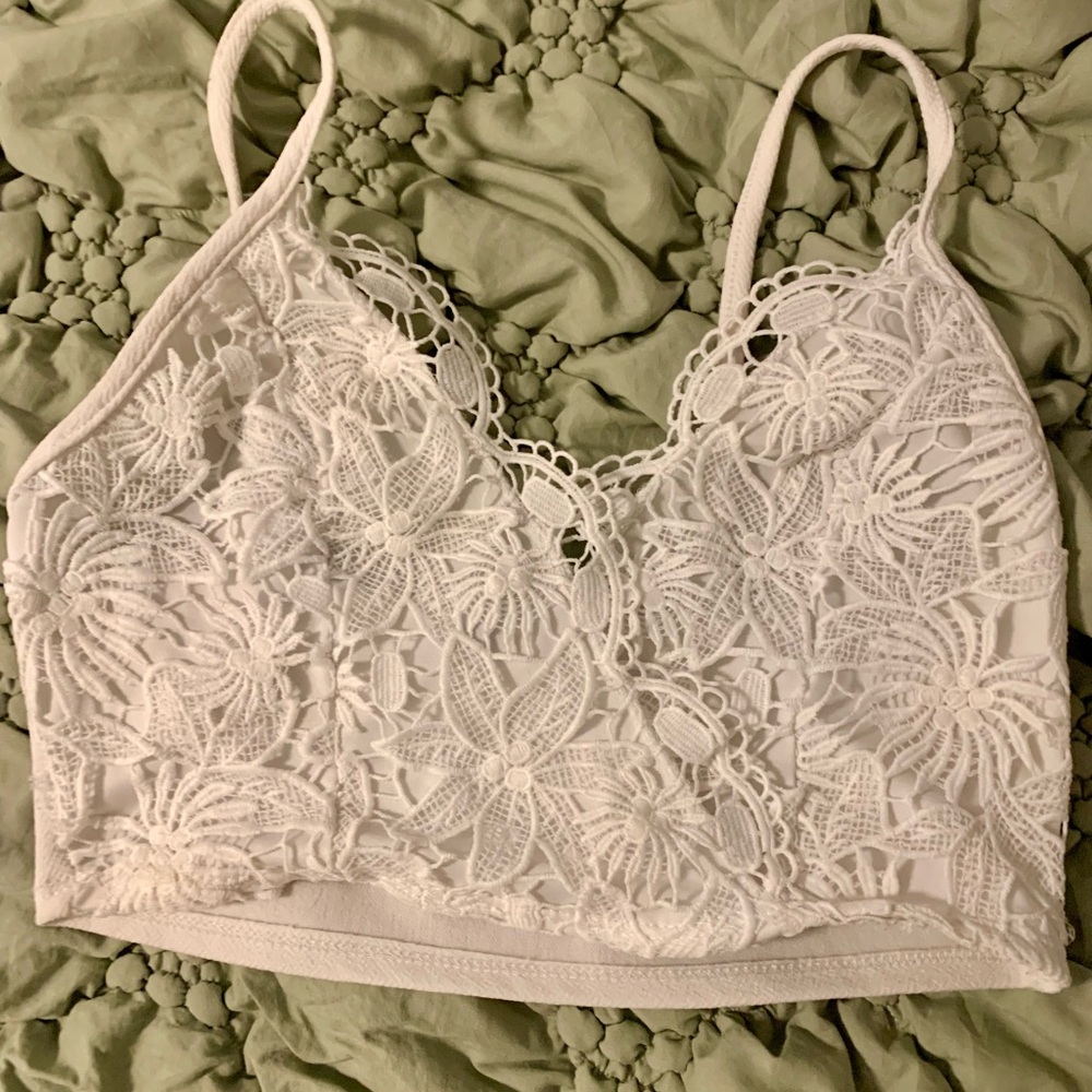 Floral Lace Crop Top